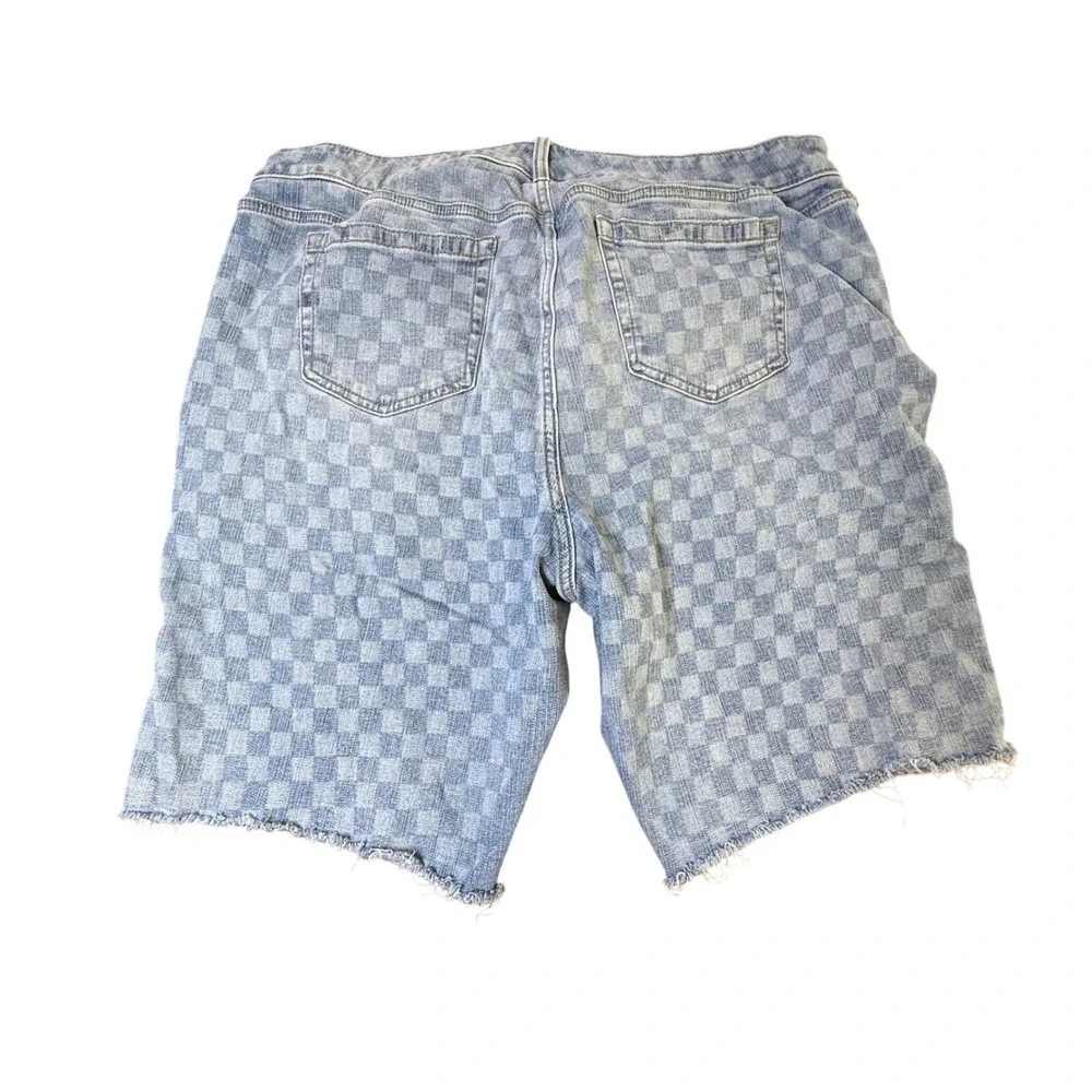 Torrid Perfect 10 Bermuda Shorts Vintage Stretch Denim Plus‎ Size 16 - Picture 6 of 6